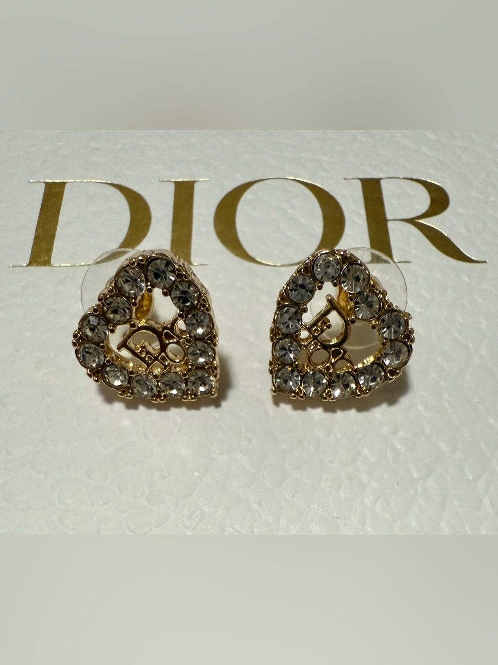 Luxurious Heart Shaped Crystal Goldtone Fashion Earrings